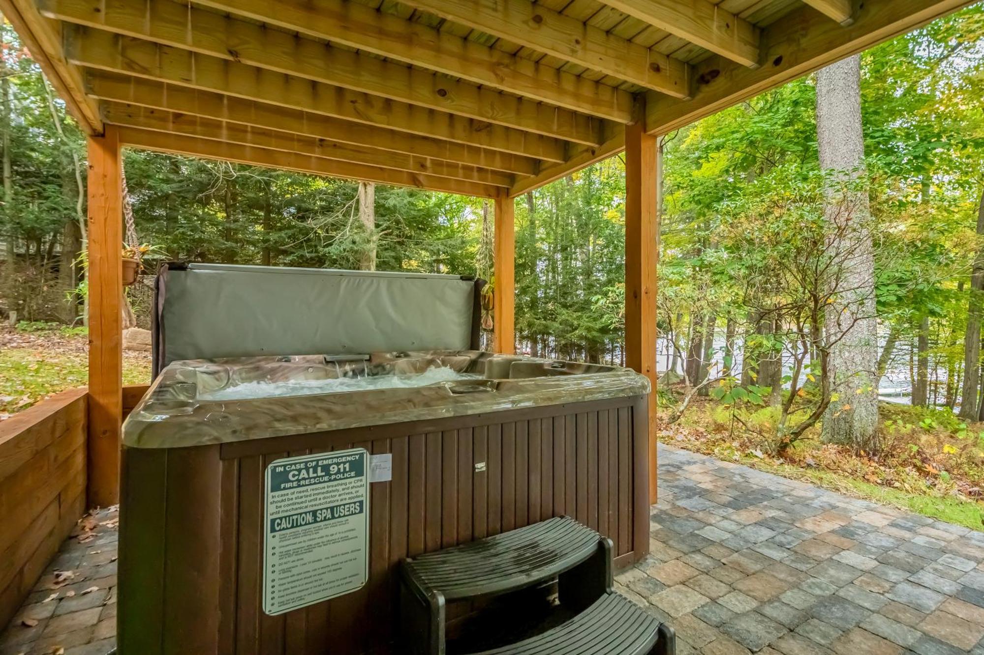 Maplewood Cottage McHenry Extérieur photo