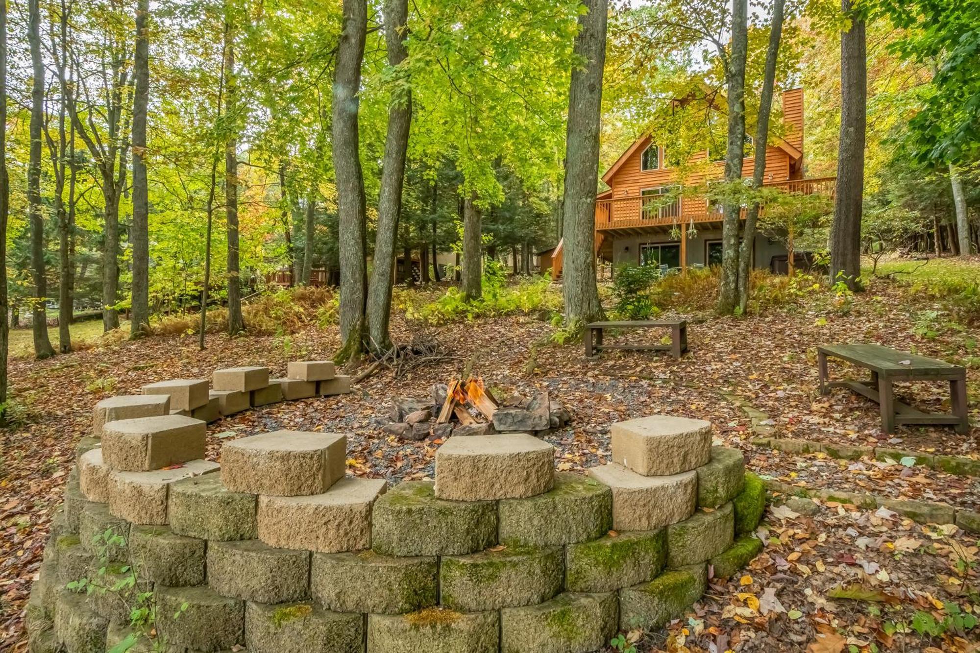 Maplewood Cottage McHenry Extérieur photo